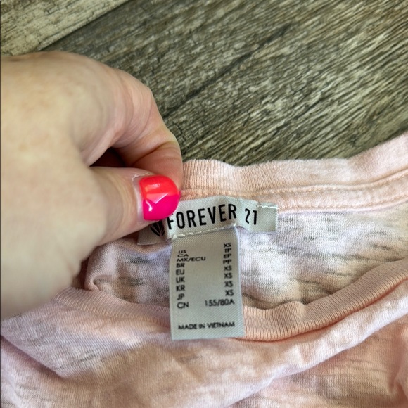 Forever 21 Pink Sleeveless Women's Top - Picture 2 of 7